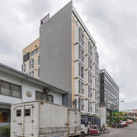 Zen Rooms Marvelle Studios Bgc Manila Exterior photo